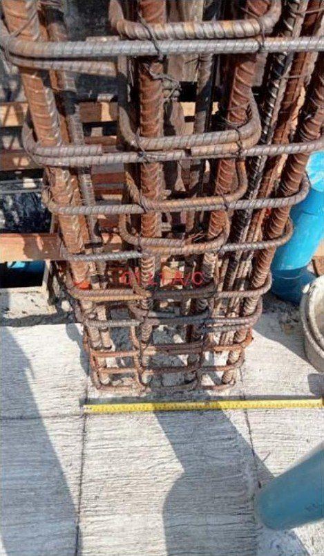 งานโครงสร้าง WECON — ตรวจระยะเหล็กปลอกเสาด้วยตลับเมตร